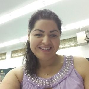 Meet your Posher, Julia